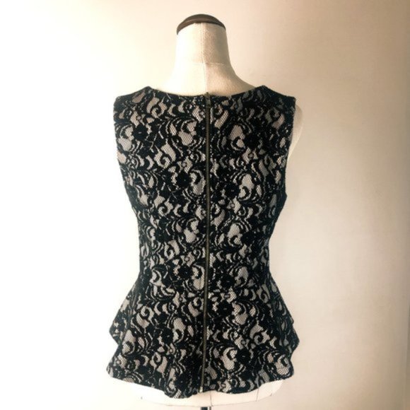 SPICYSUGAR Black Sleeveless Top size 10 Floral Lace Blouse Polyester Ble… - Picture 3 of 7